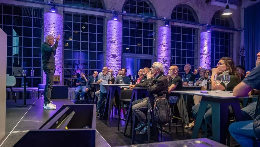 Referent Urs Felber bei seiner Präsentation